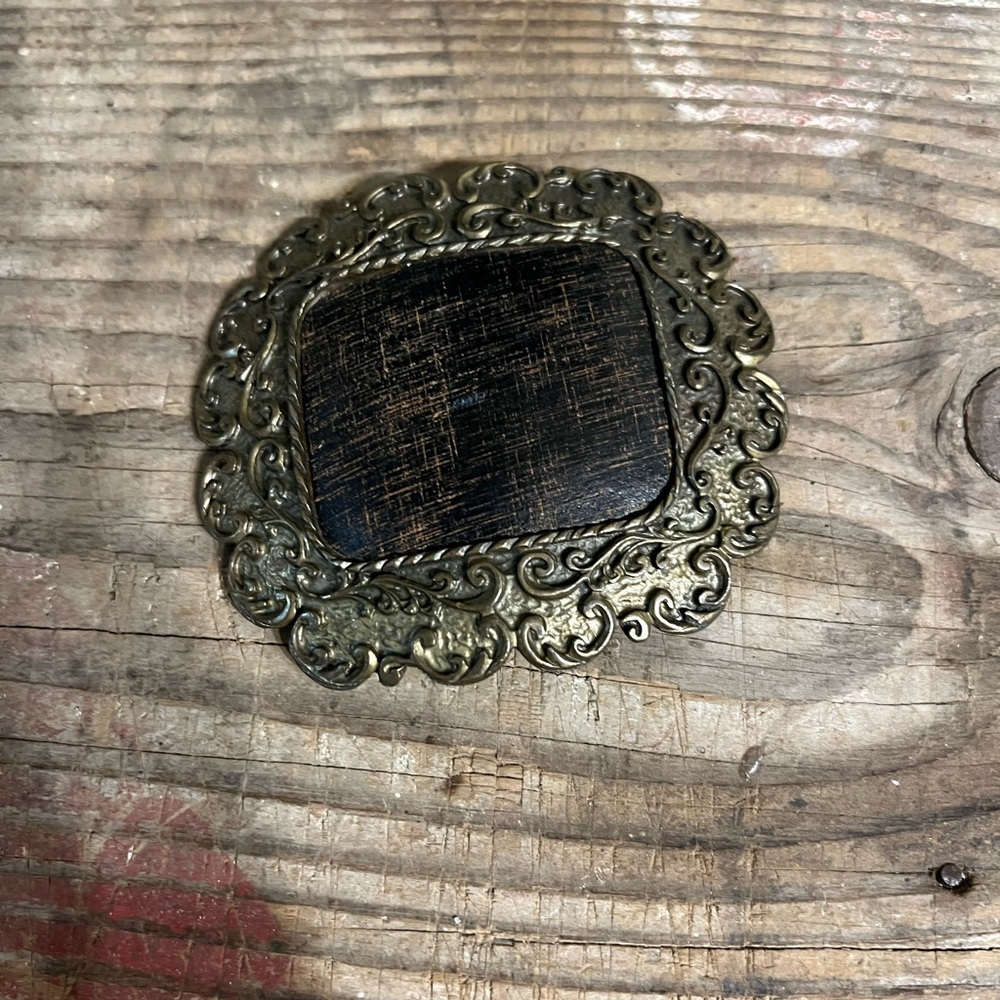Belt buckle